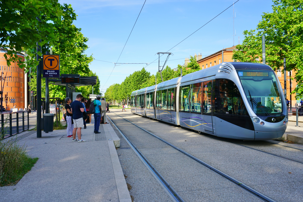 vue sur le tramway Palais de Justice.jpg