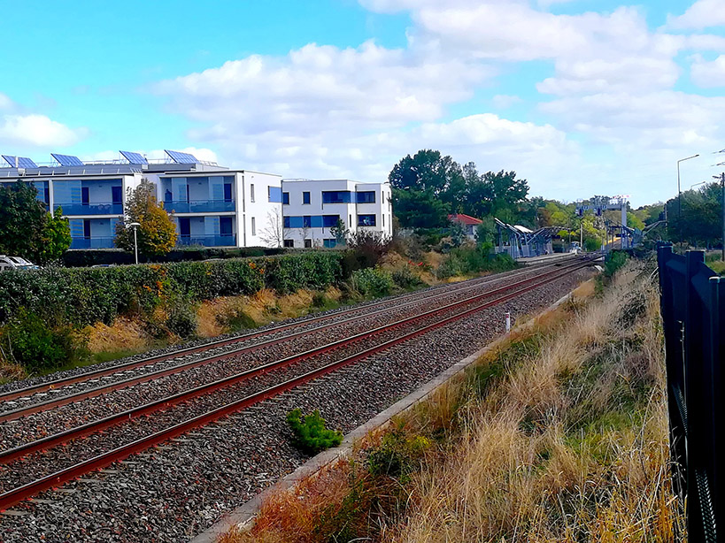 Vue_sur_la_gare_de_Saint-Martin-du-Touch.jpg