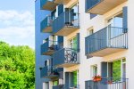 Quelle est la différence entre un balcon et une terrasse ?